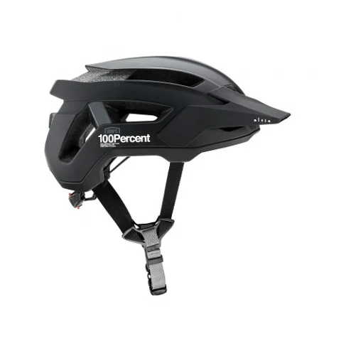 100per100Casco Altis